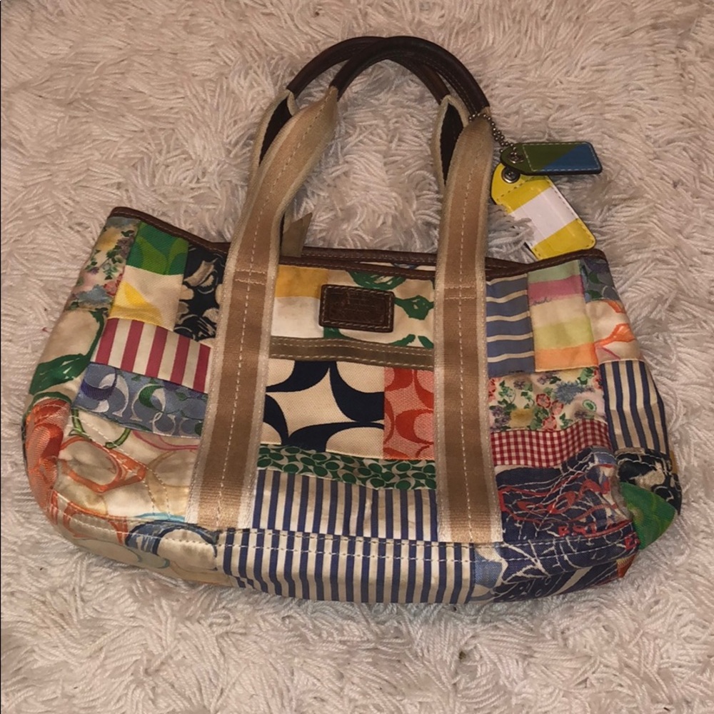 Patchwork Coach - image 2